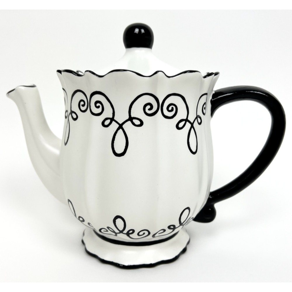 Lovely Chaleaur Black & White Swirl 6 inch Tall 8 inch Wide Ceramic Tea Pot